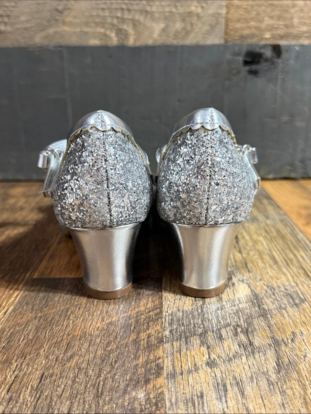 LAURMOSA Girls Size 13 Silver Glitter Bow Mary Jane Dress Shoes NIB